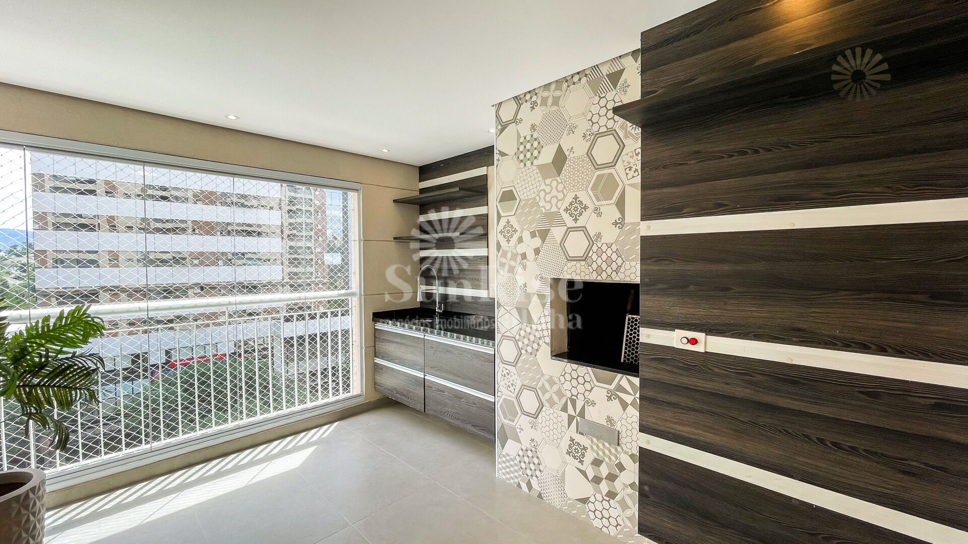 Apartamento para alugar com 2 quartos, 107m² - Foto 9