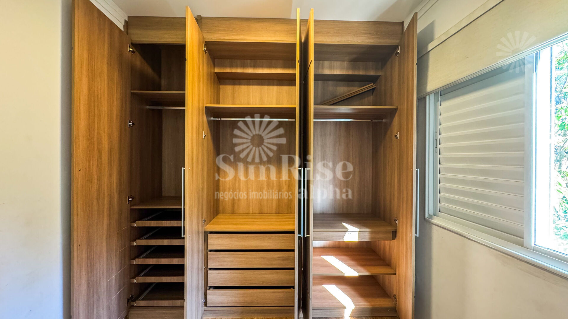 Apartamento para alugar com 2 quartos, 96m² - Foto 31