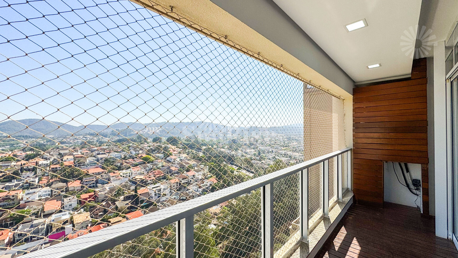 Apartamento para alugar com 3 quartos, 121m² - Foto 12