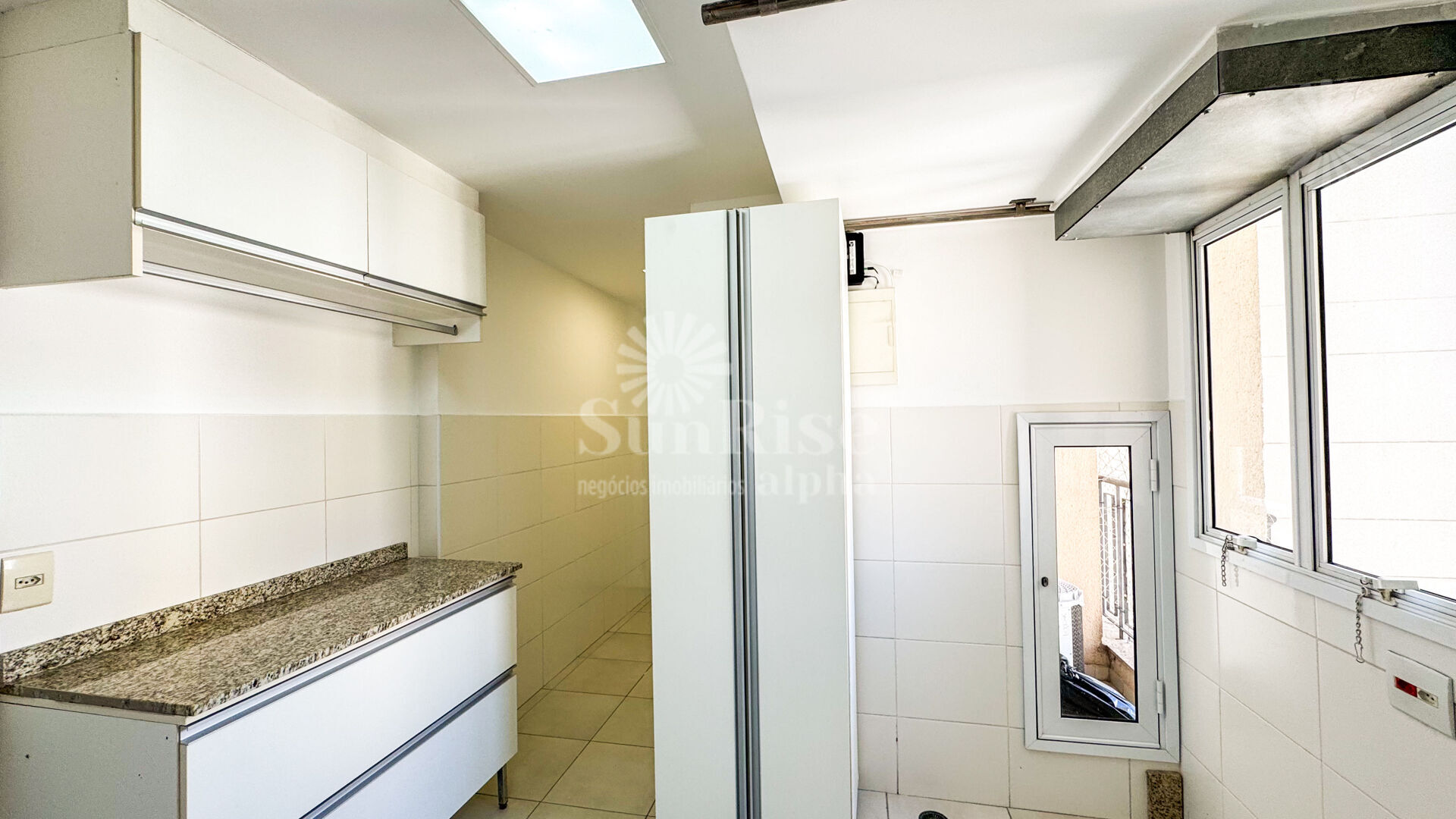 Apartamento para alugar com 3 quartos, 121m² - Foto 19