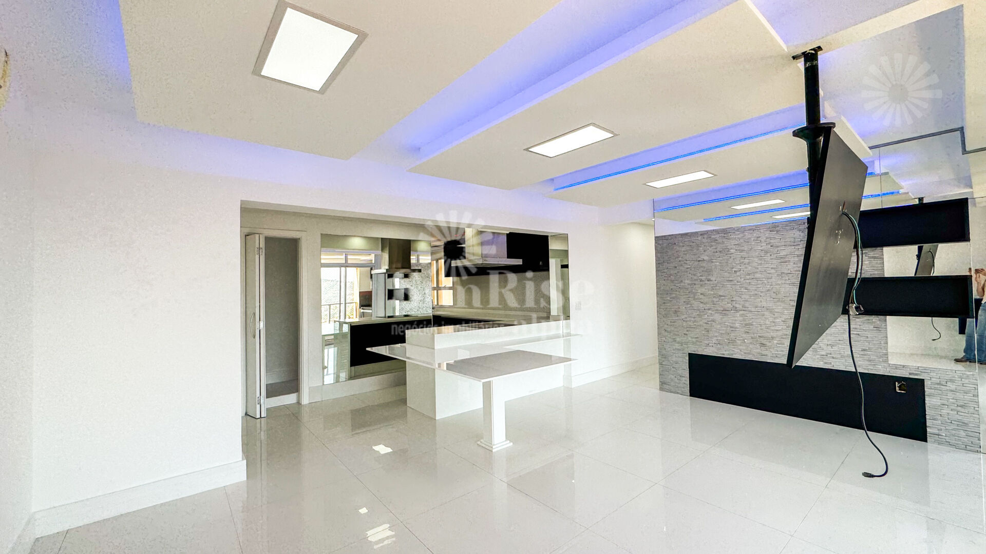Apartamento para alugar com 3 quartos, 121m² - Foto 6