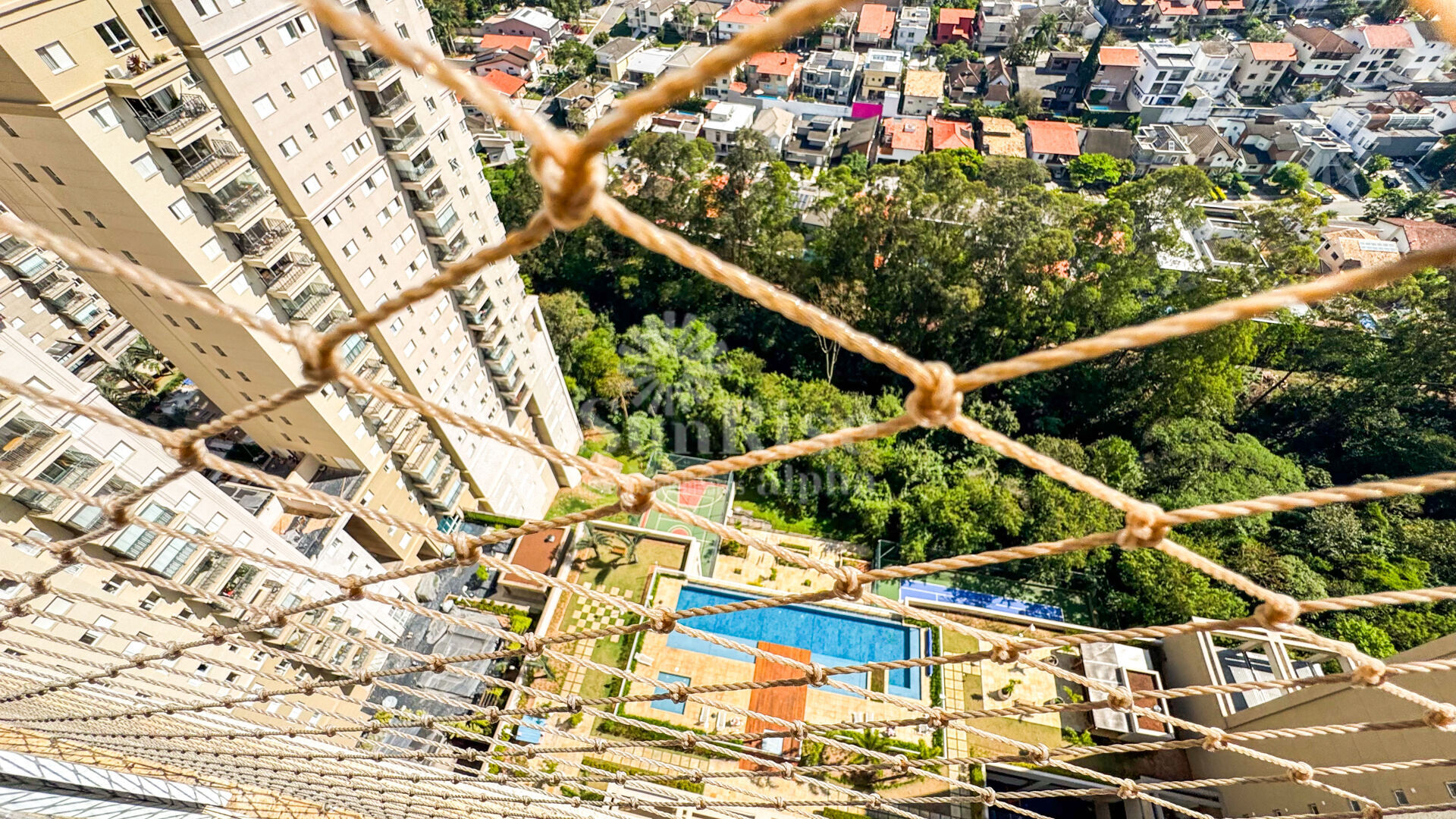 Apartamento para alugar com 3 quartos, 121m² - Foto 10