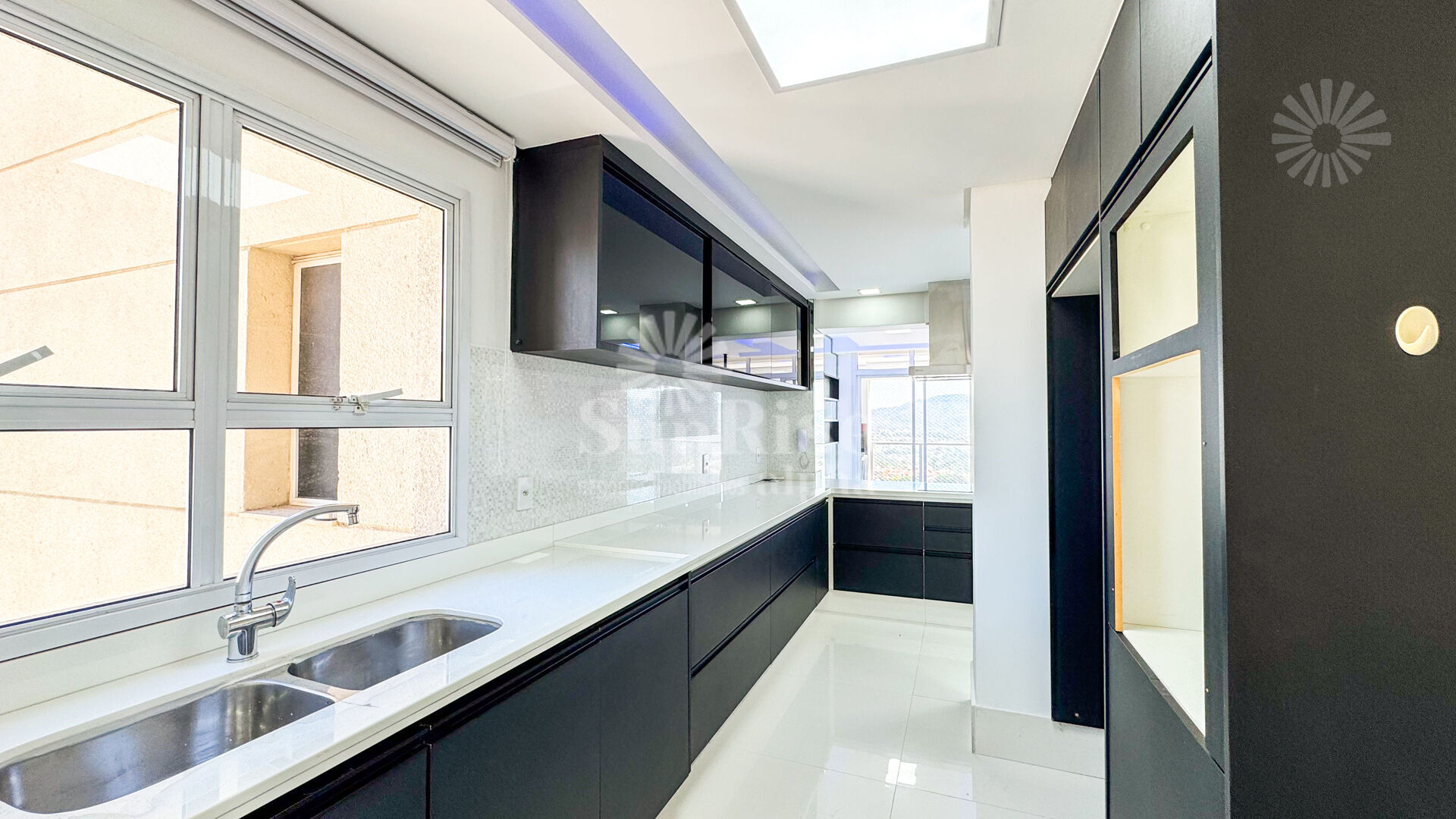 Apartamento para alugar com 3 quartos, 121m² - Foto 25