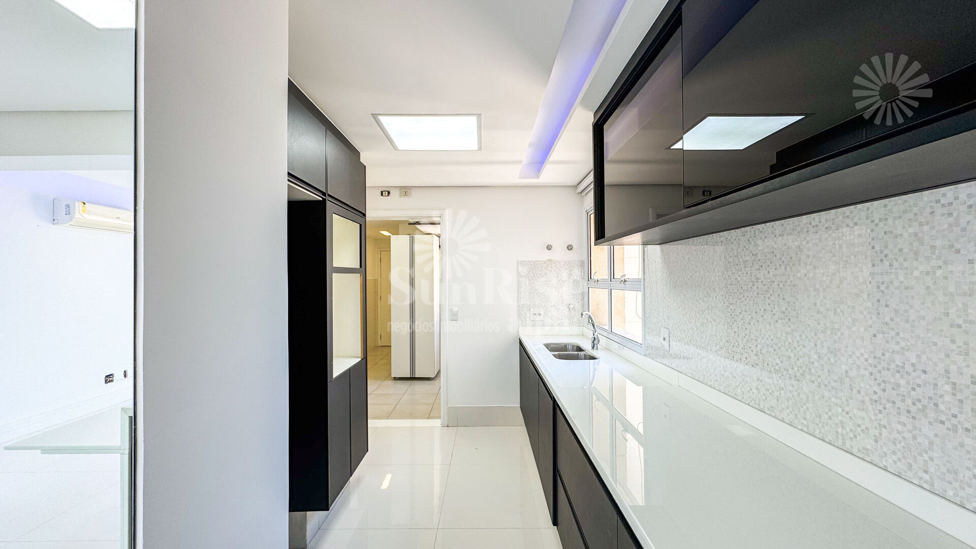 Apartamento para alugar com 3 quartos, 121m² - Foto 17