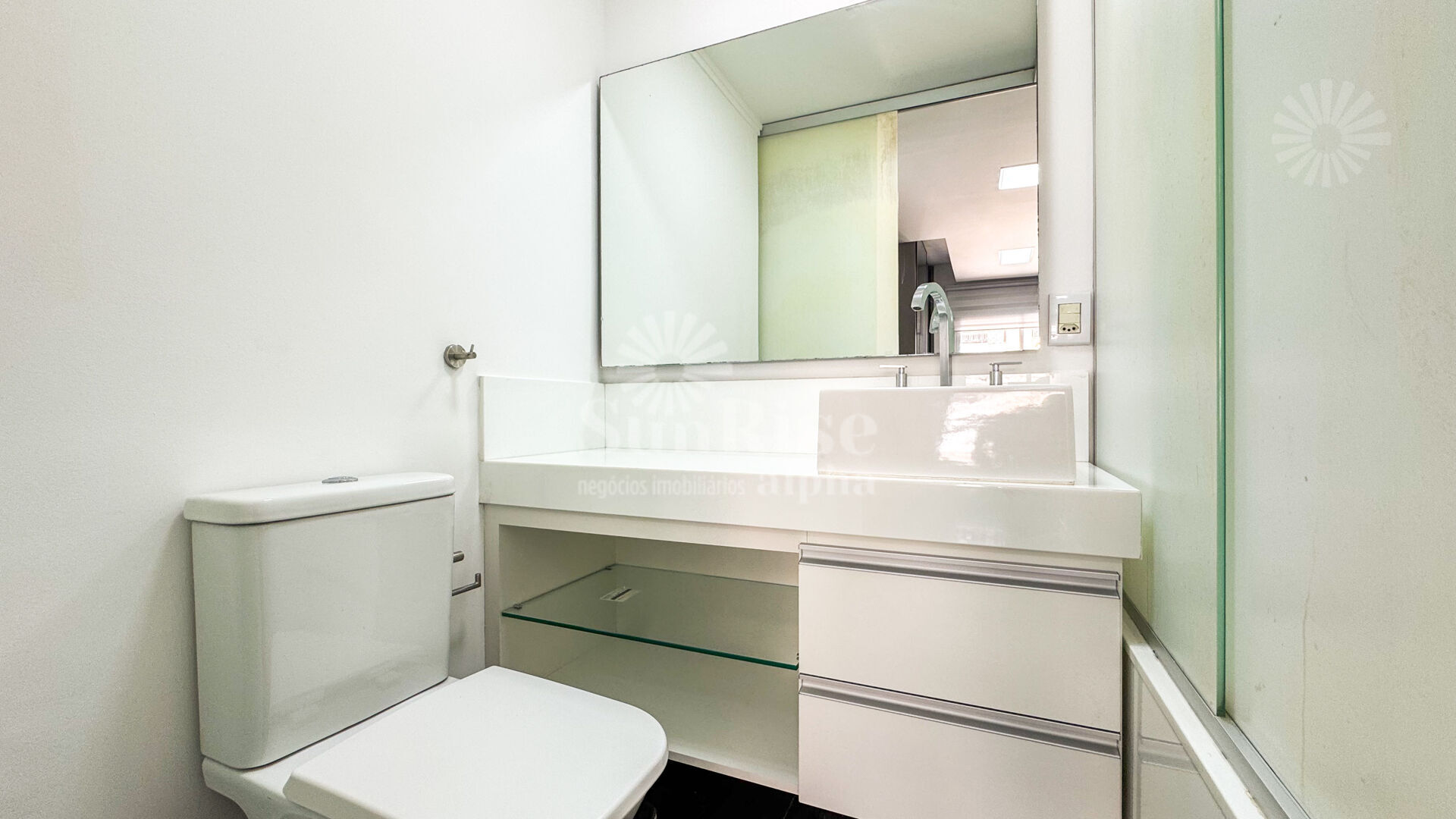 Apartamento para alugar com 3 quartos, 121m² - Foto 42