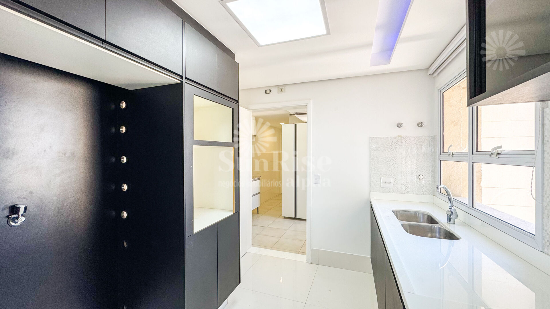 Apartamento para alugar com 3 quartos, 121m² - Foto 18