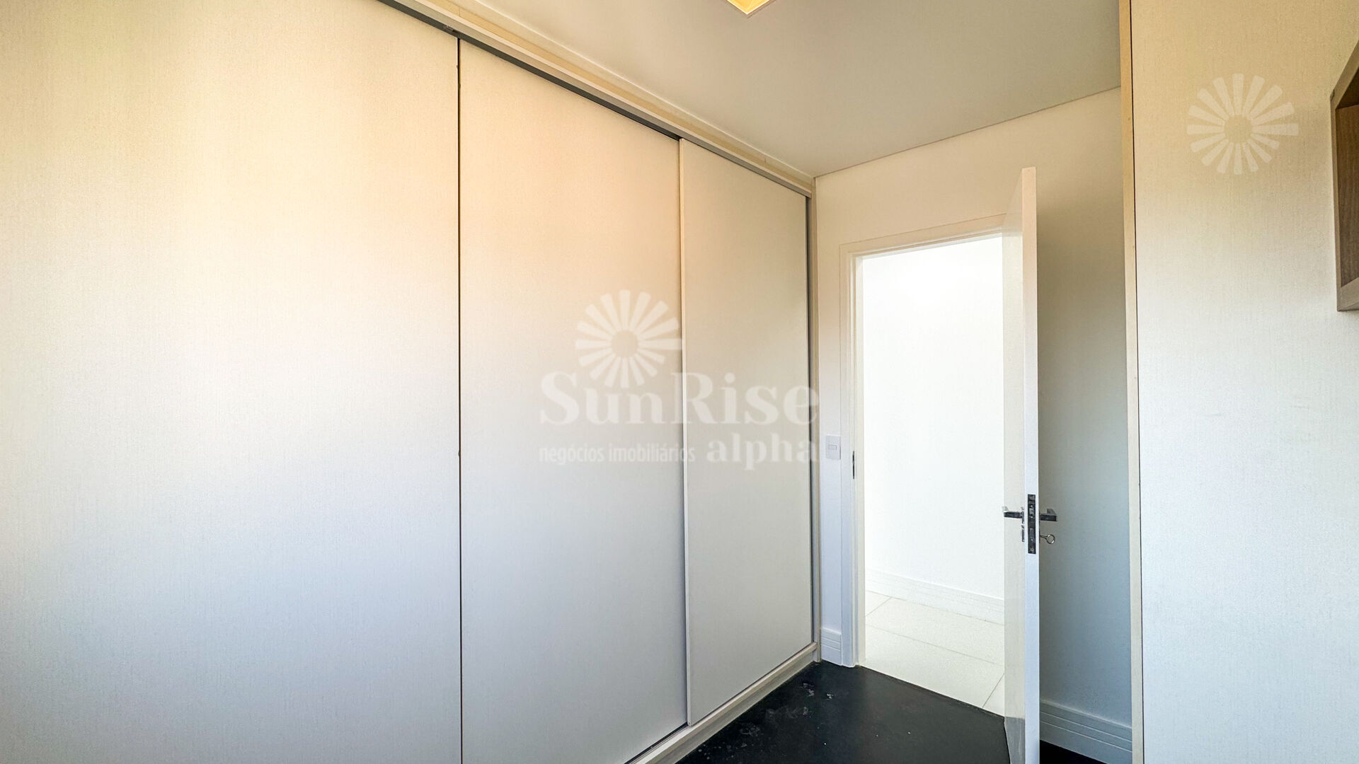 Apartamento para alugar com 3 quartos, 121m² - Foto 30