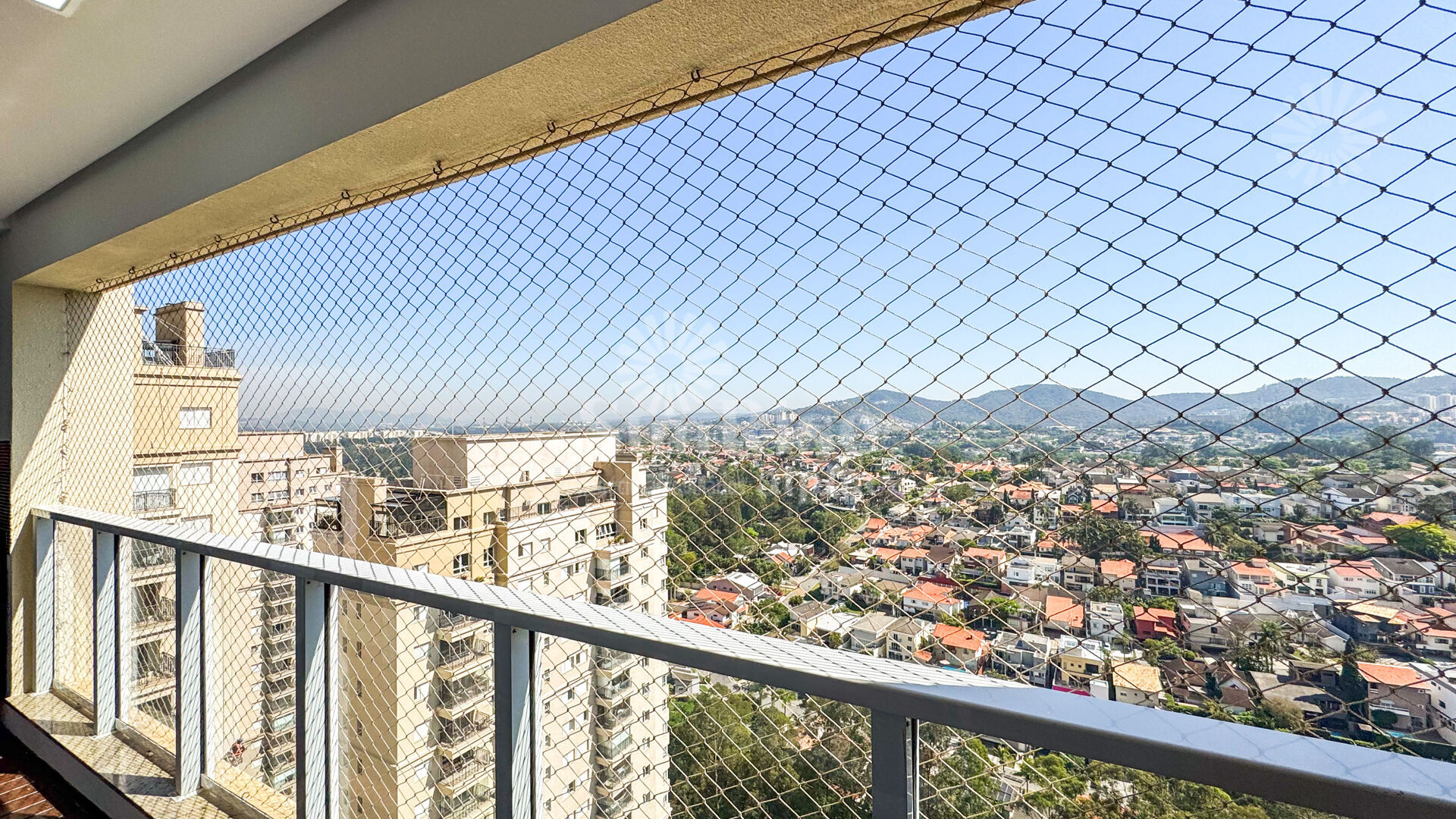 Apartamento para alugar com 3 quartos, 121m² - Foto 9