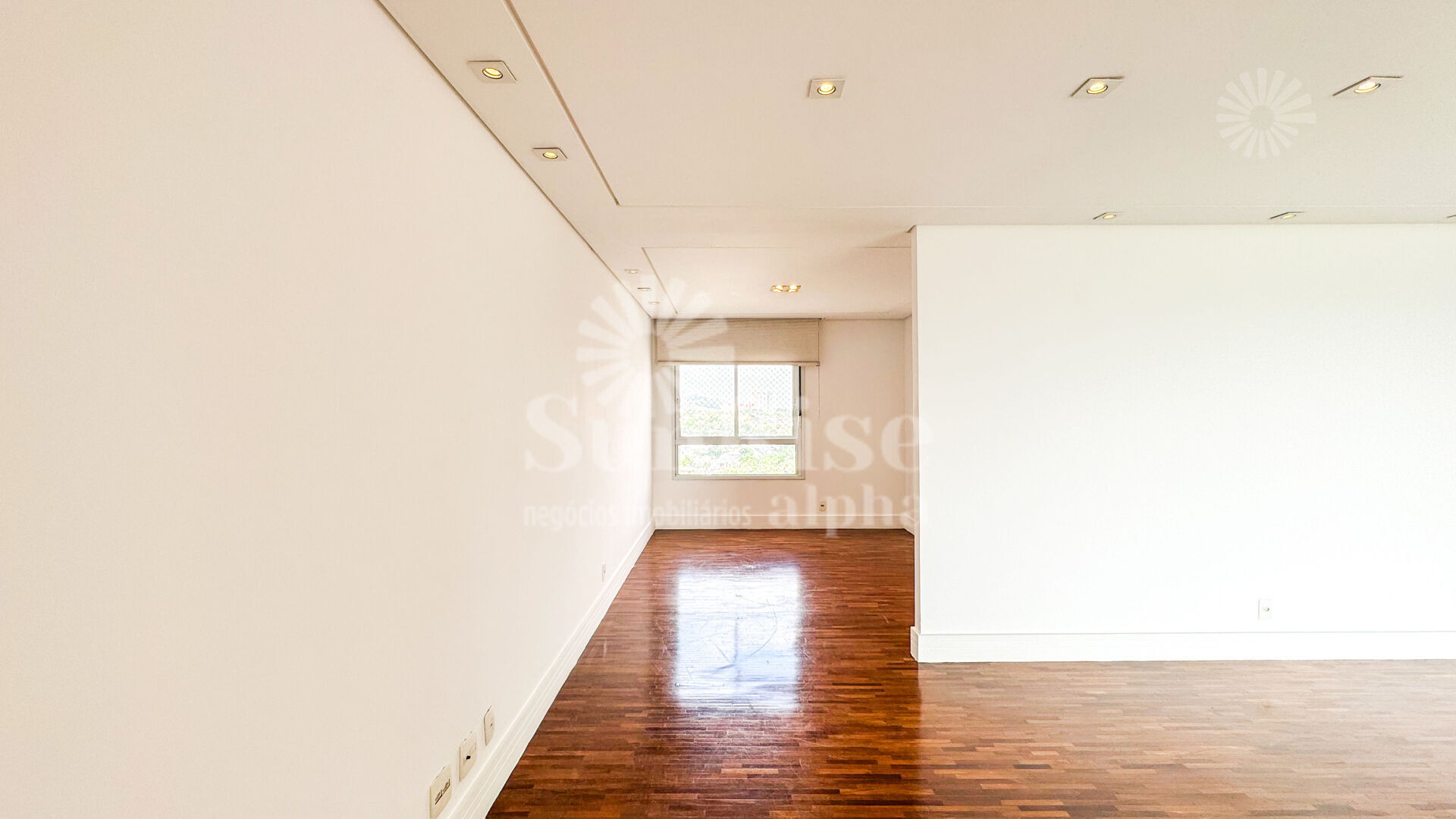 Apartamento para alugar com 3 quartos, 196m² - Foto 9