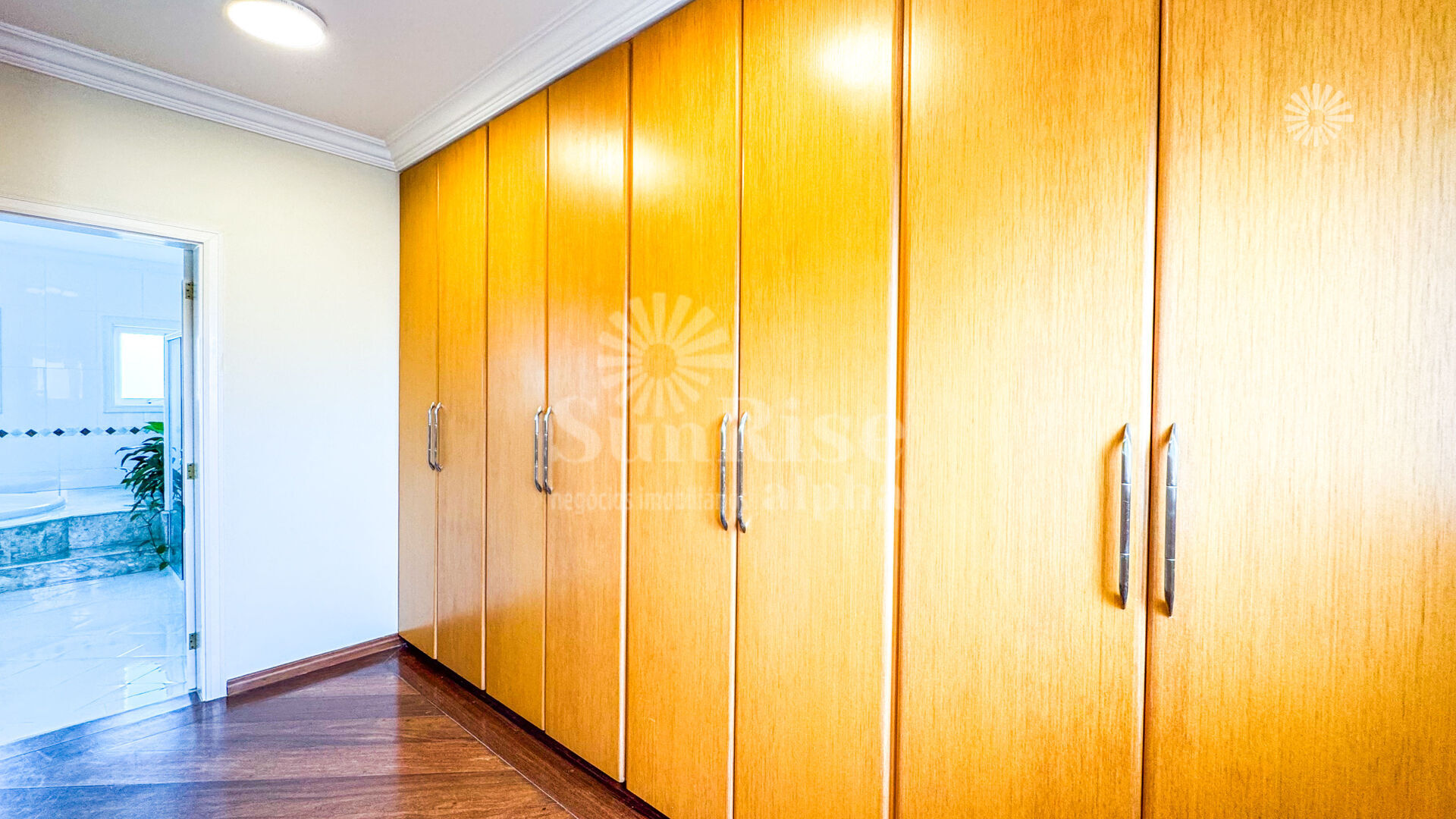 Casa de Condomínio para alugar com 4 quartos, 472m² - Foto 31