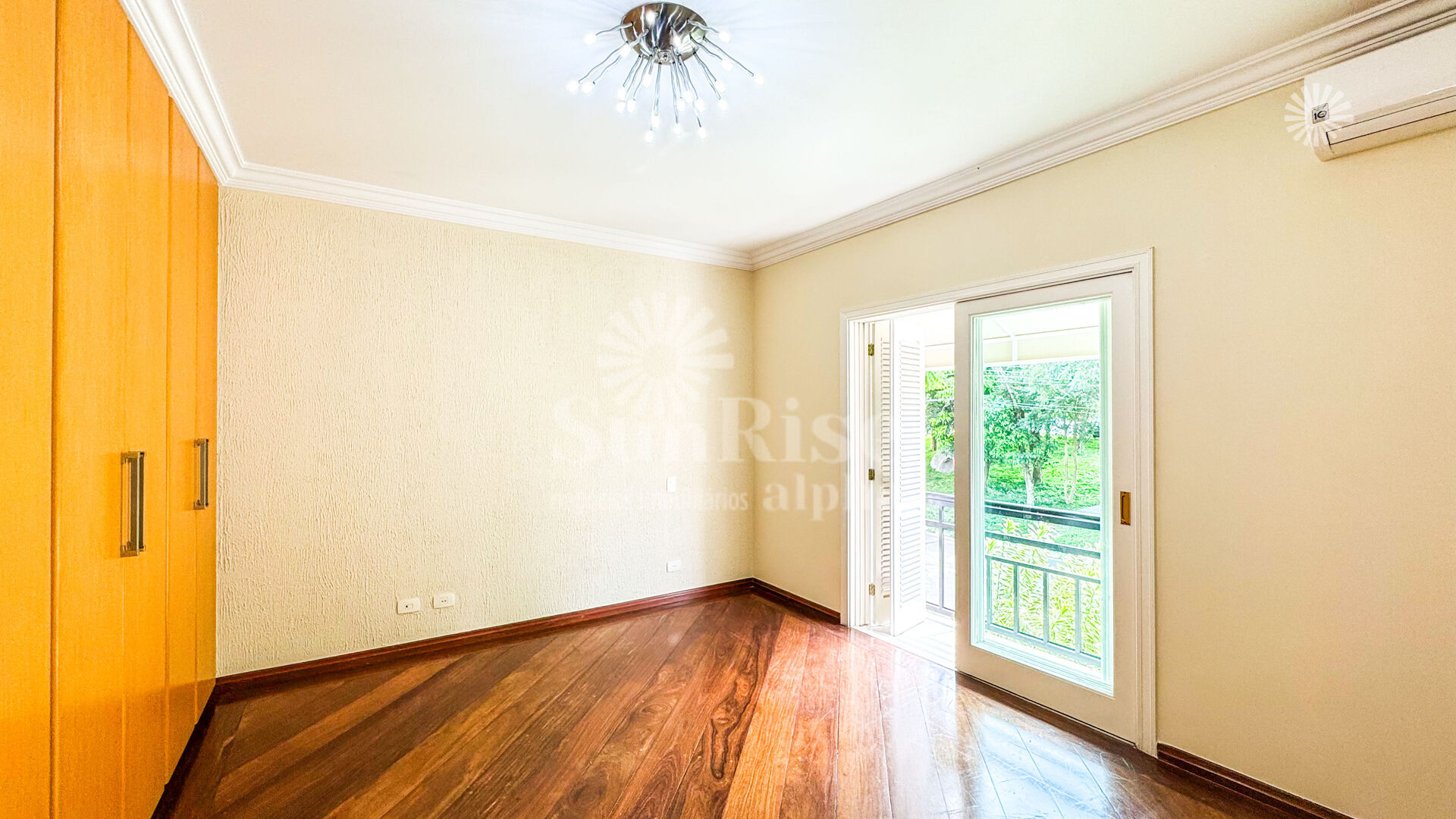 Casa de Condomínio para alugar com 4 quartos, 472m² - Foto 35