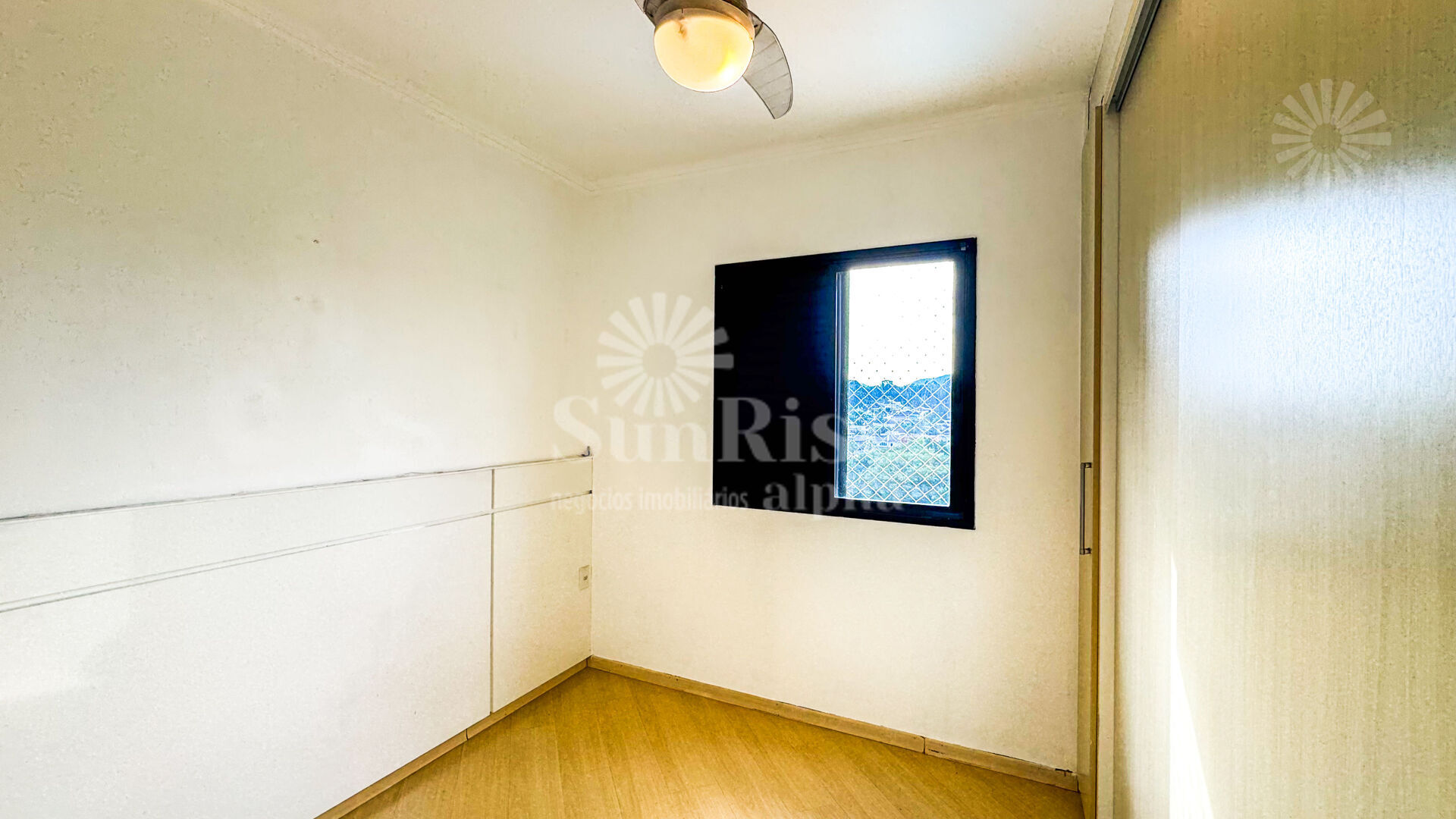 Apartamento para alugar com 3 quartos, 83m² - Foto 3