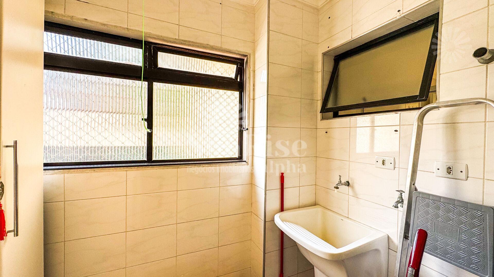 Apartamento para alugar com 3 quartos, 83m² - Foto 13