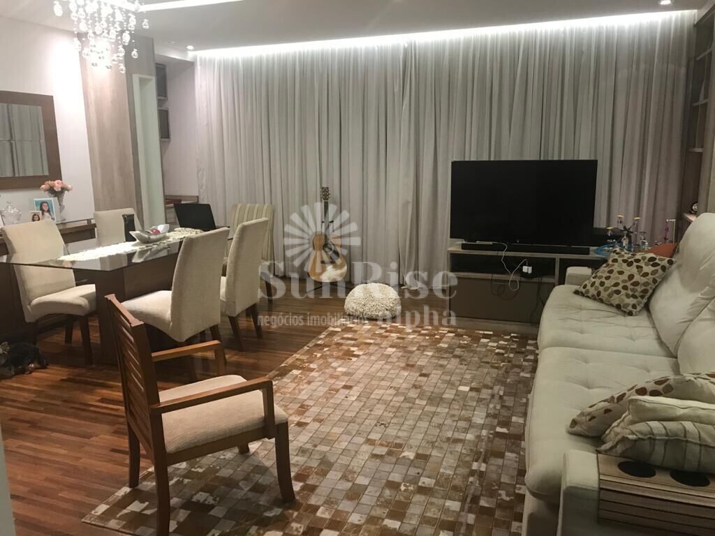 Apartamento à venda com 3 quartos, 121m² - Foto 1