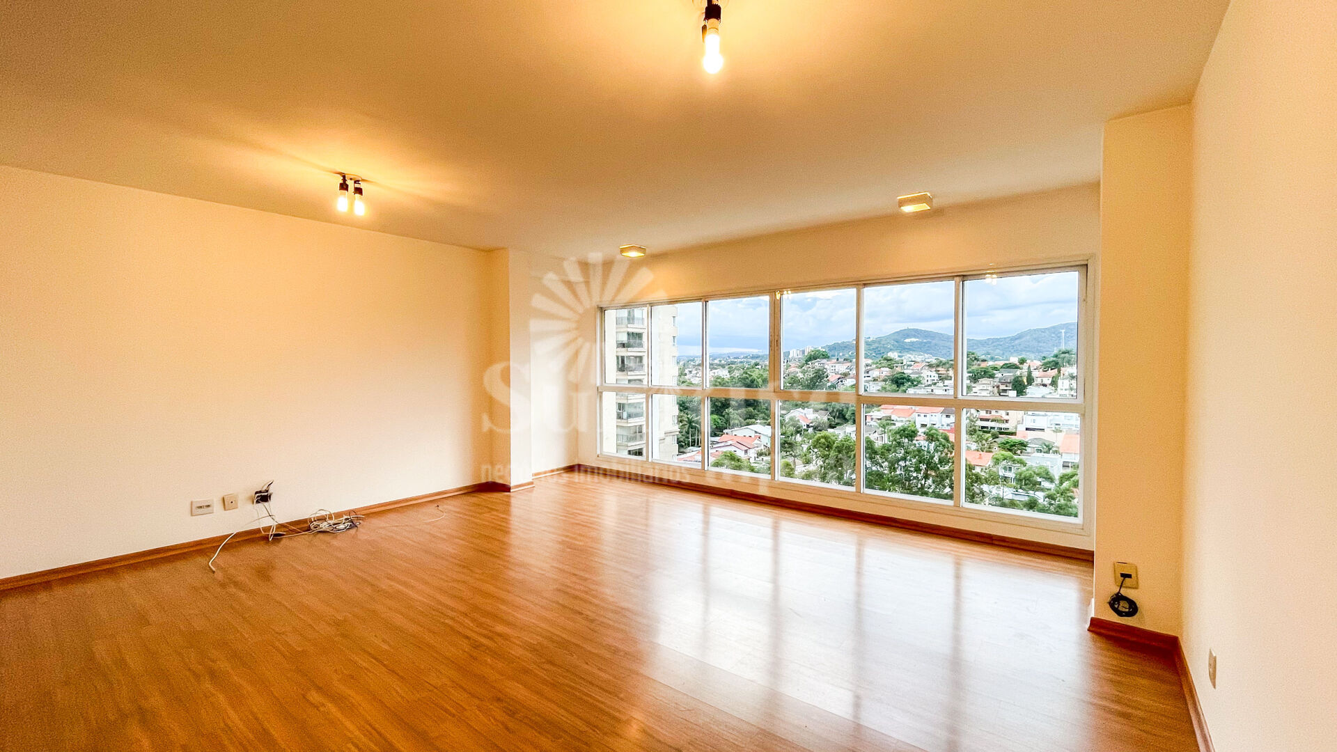 Apartamento à venda com 3 quartos, 121m² - Foto 9