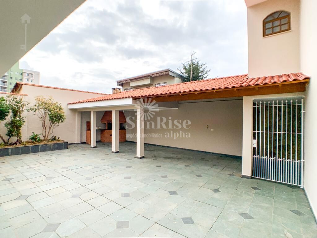 Casa para alugar com 3 quartos, 196m² - Foto 10