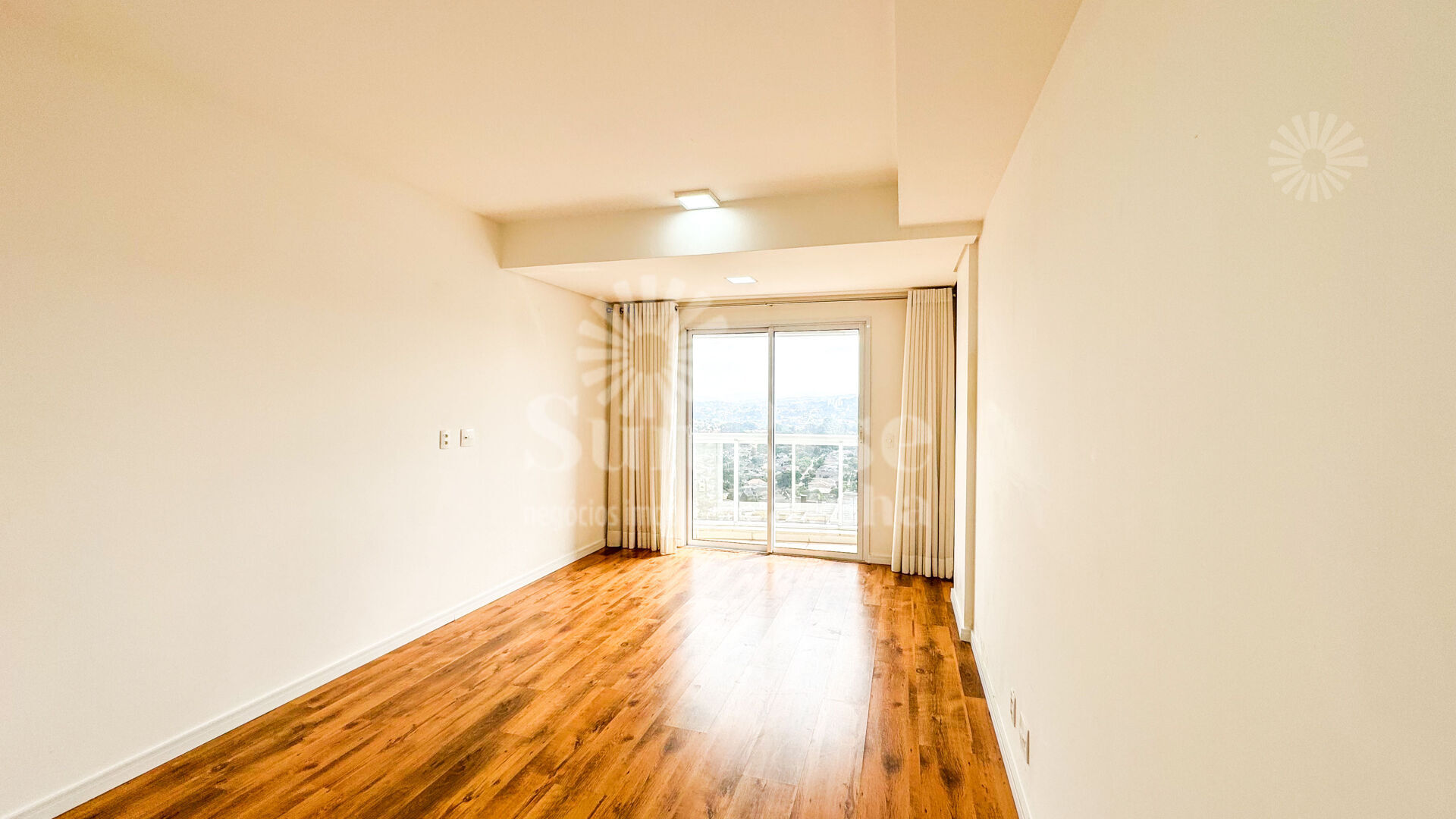 Apartamento para alugar com 2 quartos, 134m² - Foto 12