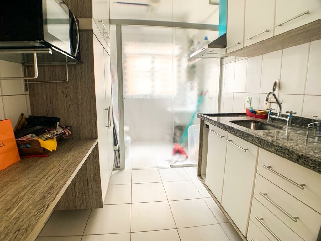 Apartamento para alugar com 3 quartos, 82m² - Foto 22