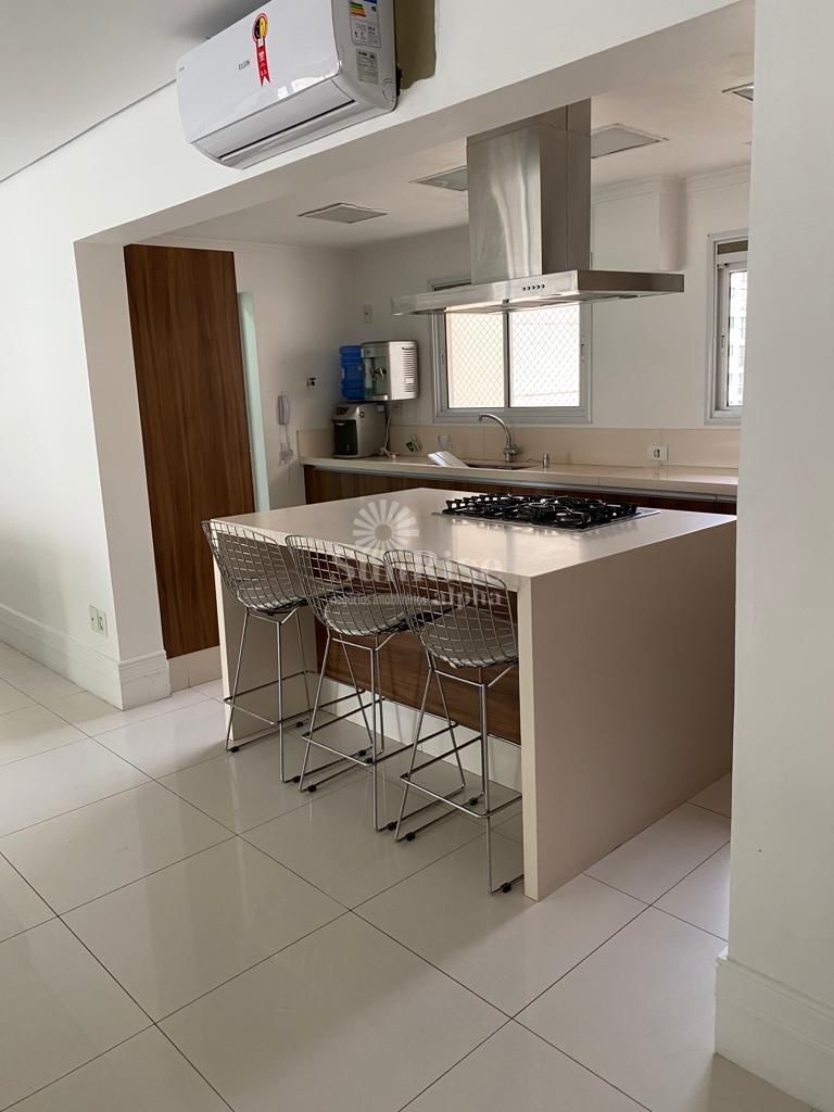 Apartamento, 3 quartos, 212 m² - Foto 2