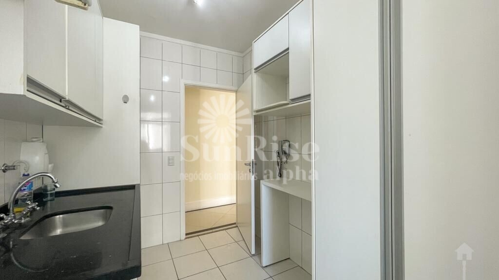 Apartamento para alugar com 3 quartos, 82m² - Foto 11