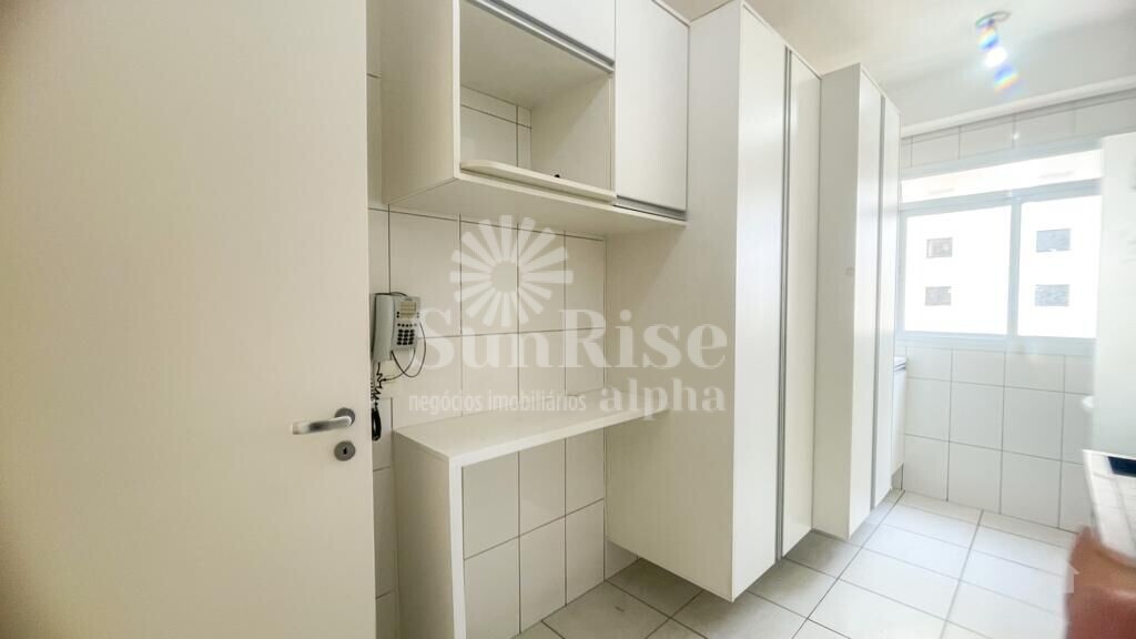 Apartamento para alugar com 3 quartos, 82m² - Foto 4