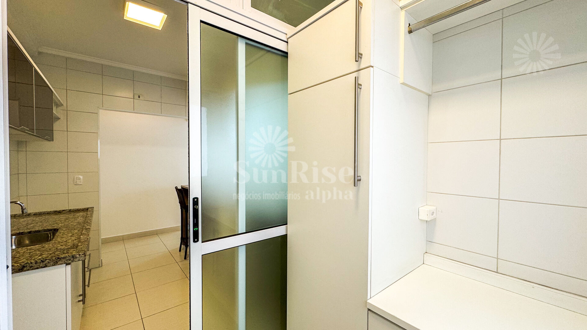 Apartamento para alugar com 2 quartos, 84m² - Foto 13