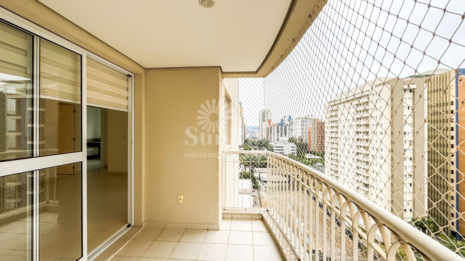 Apartamento para alugar com 2 quartos, 84m² - Foto 28