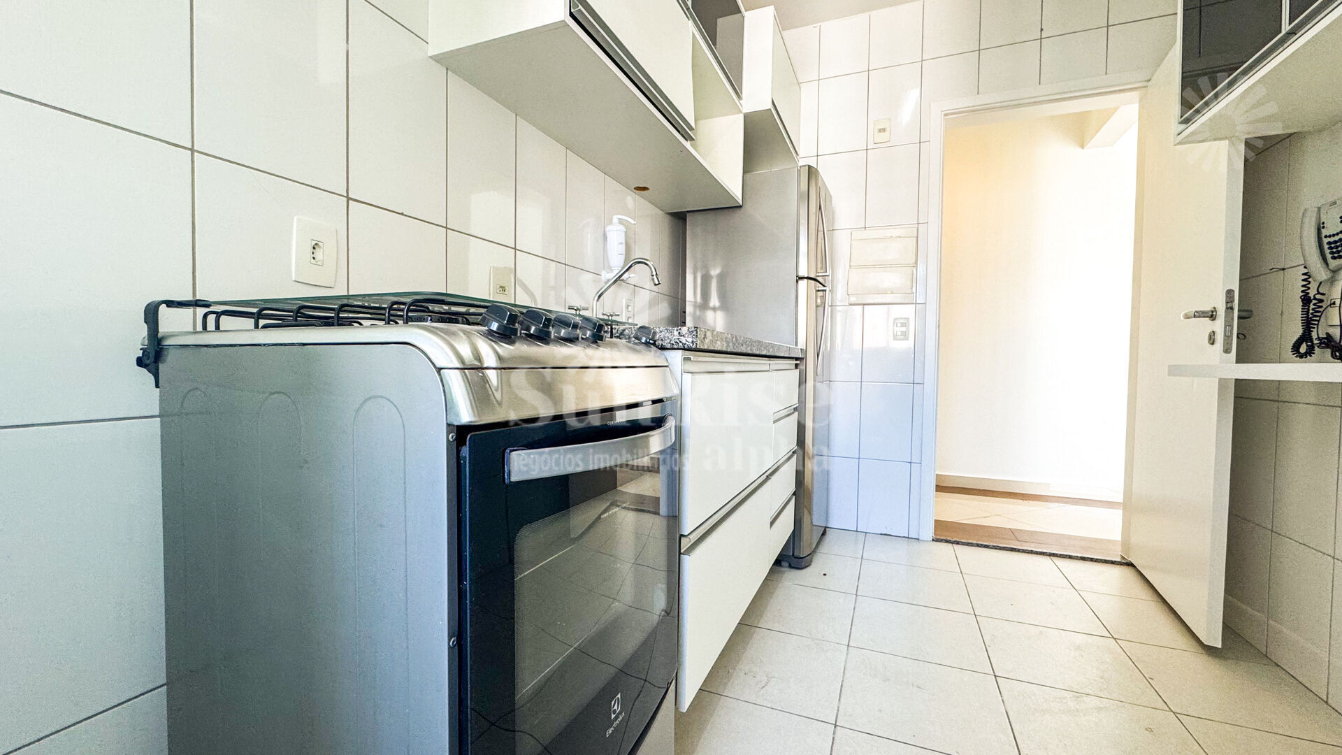 Apartamento para alugar com 3 quartos, 84m² - Foto 14