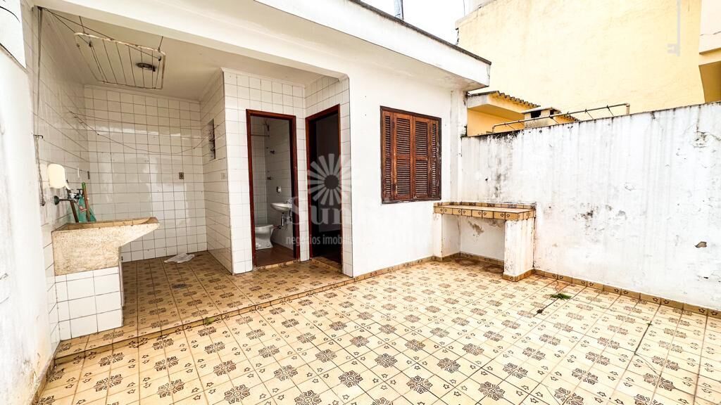 Casa, 4 quartos, 200 m² - Foto 9