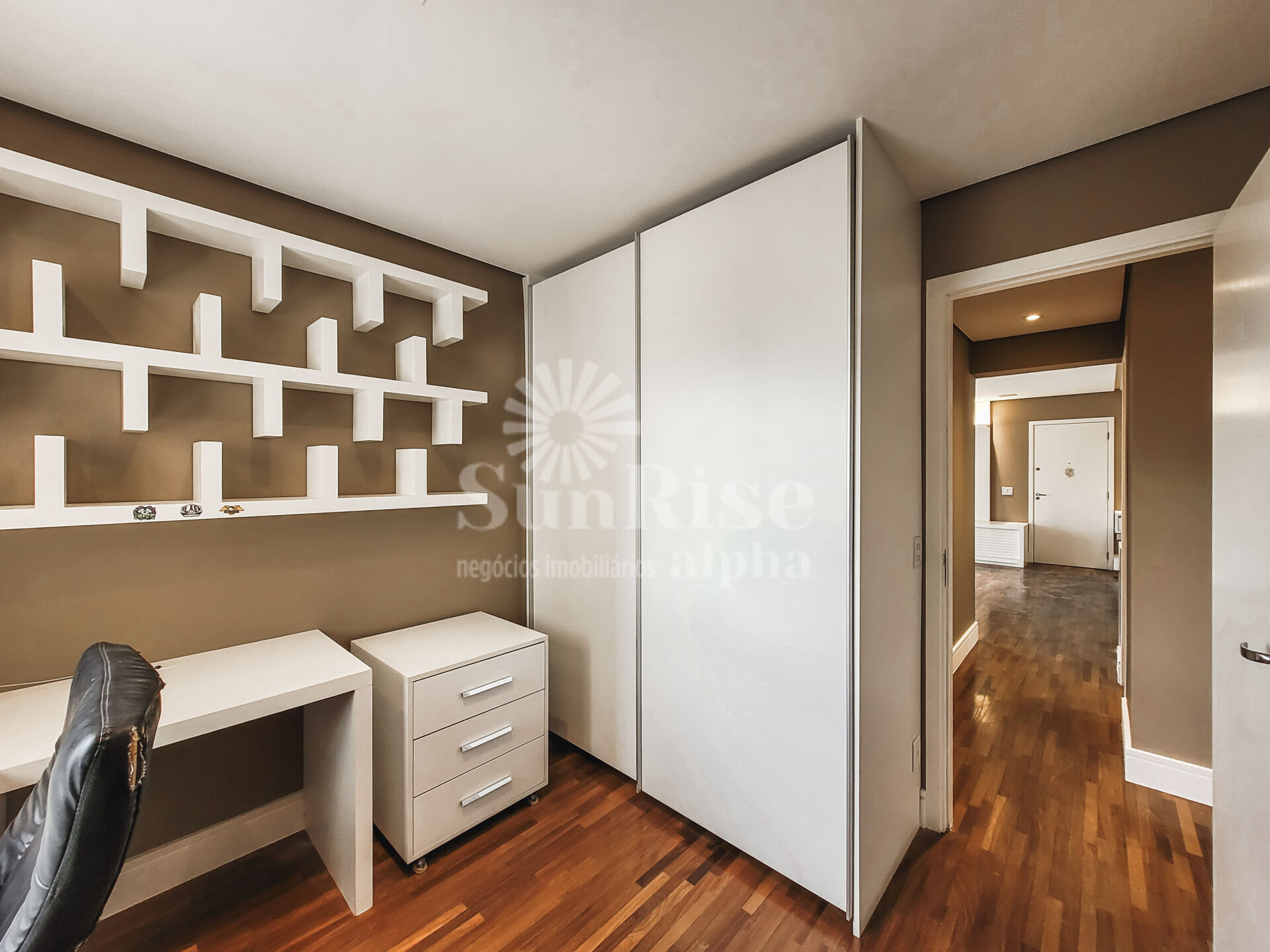 Apartamento para alugar com 3 quartos, 107m² - Foto 10