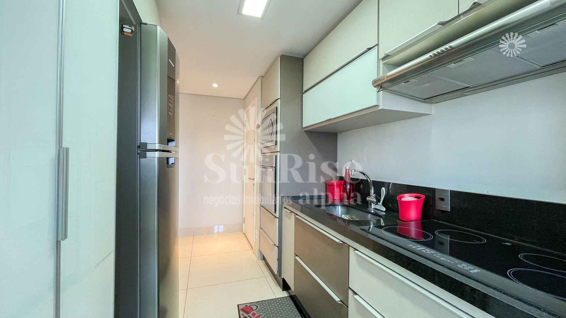 Apartamento para alugar com 2 quartos, 70m² - Foto 11