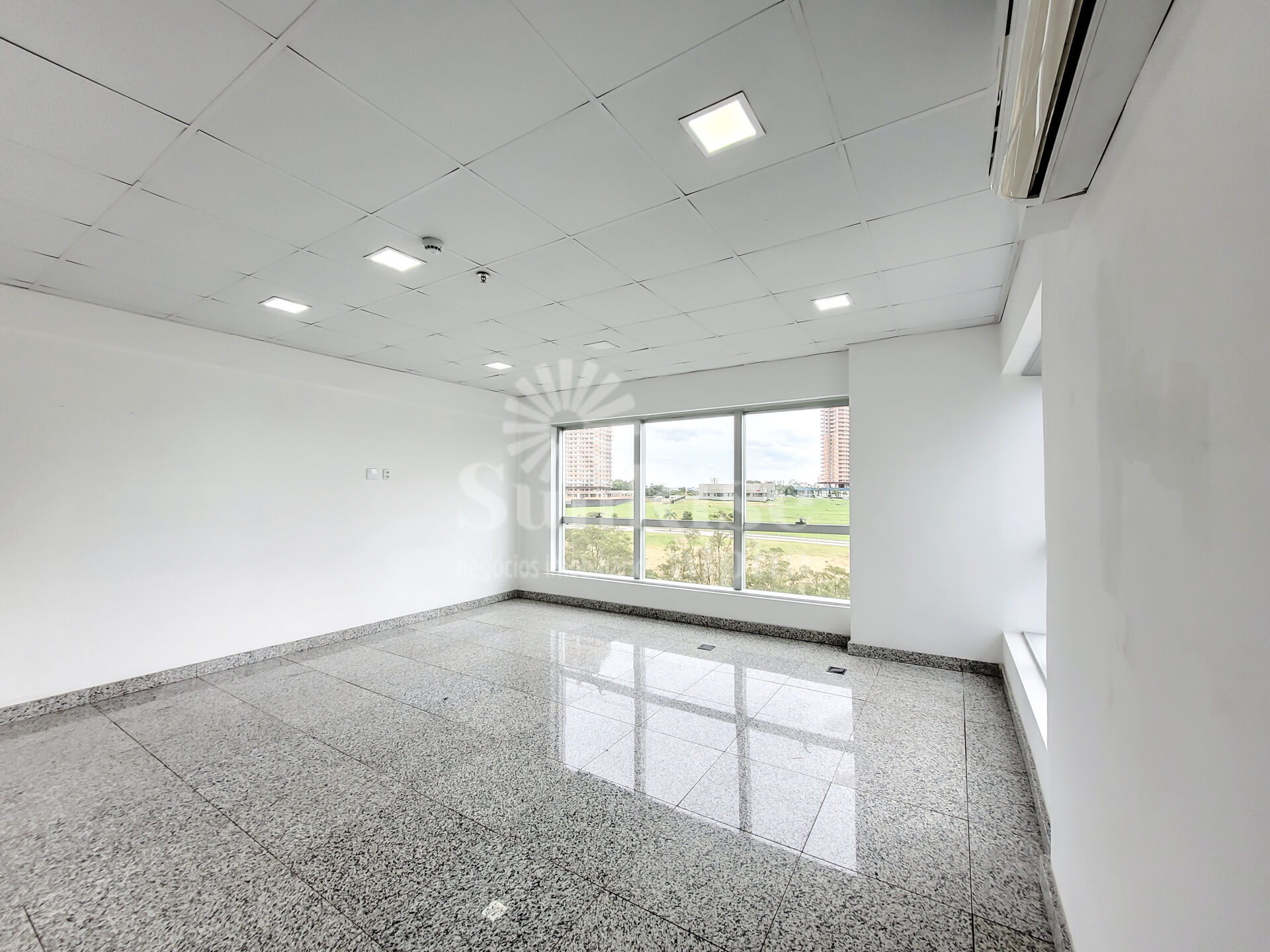 Conjunto Comercial-Sala para alugar com 1 quarto, 46m² - Foto 13