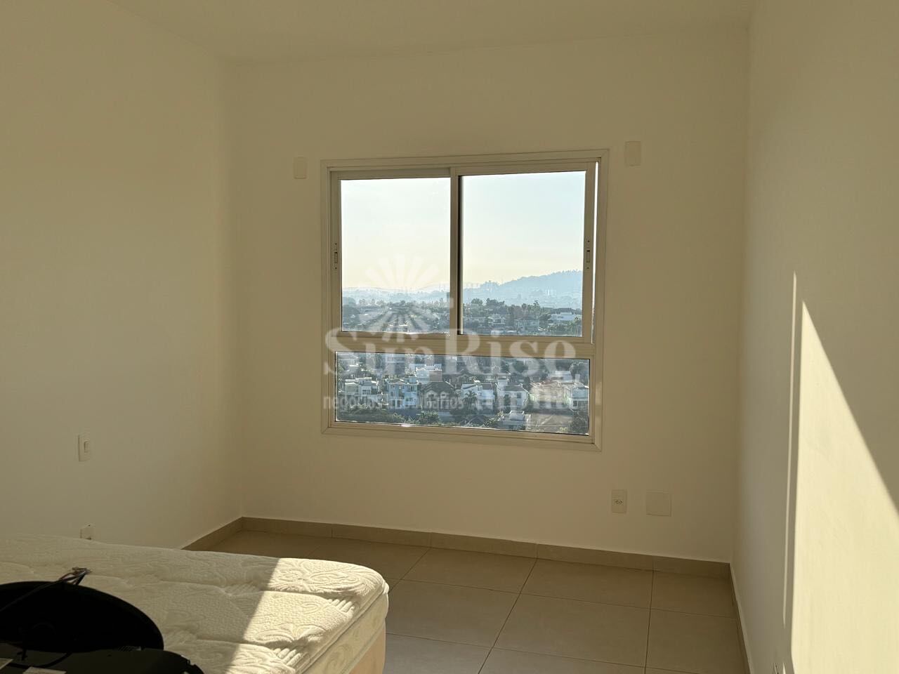 Apartamento à venda com 2 quartos, 62m² - Foto 2