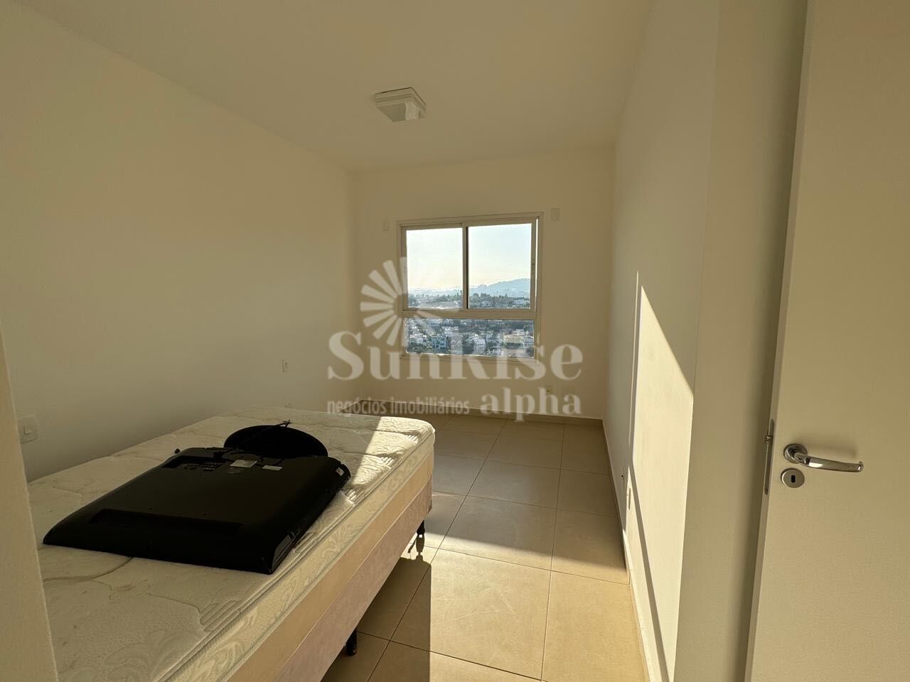 Apartamento à venda com 2 quartos, 62m² - Foto 5