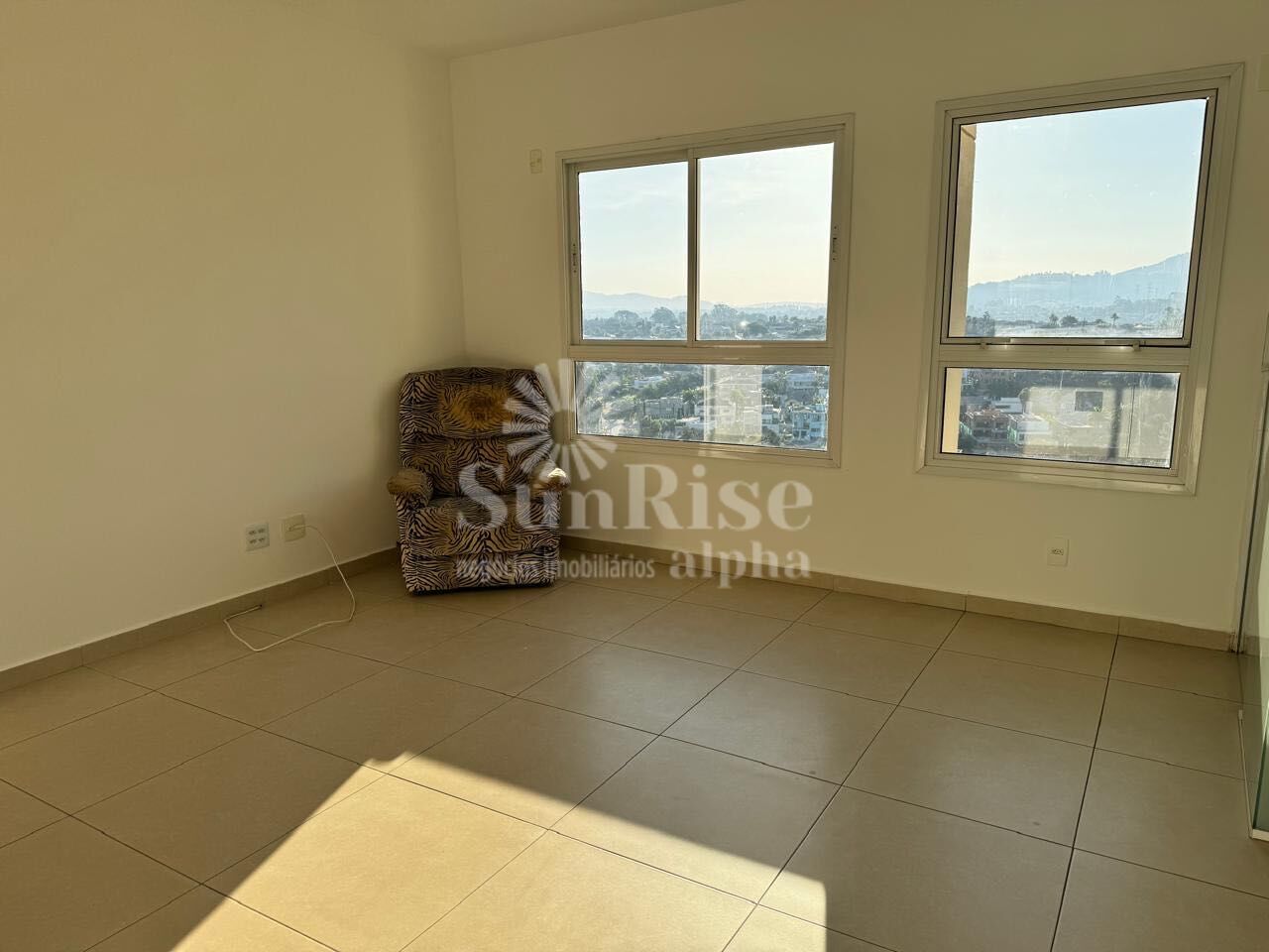 Apartamento à venda com 2 quartos, 62m² - Foto 1