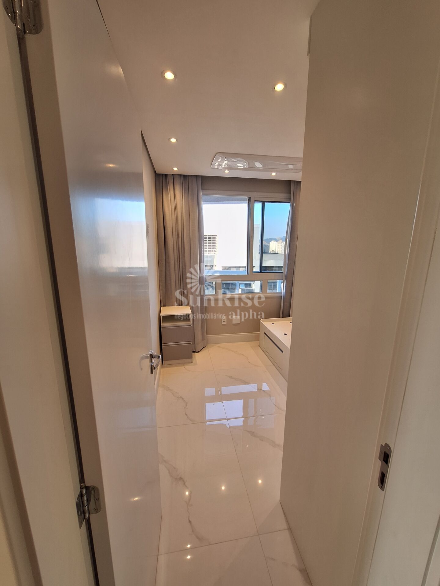 Apartamento para alugar com 2 quartos, 89m² - Foto 25