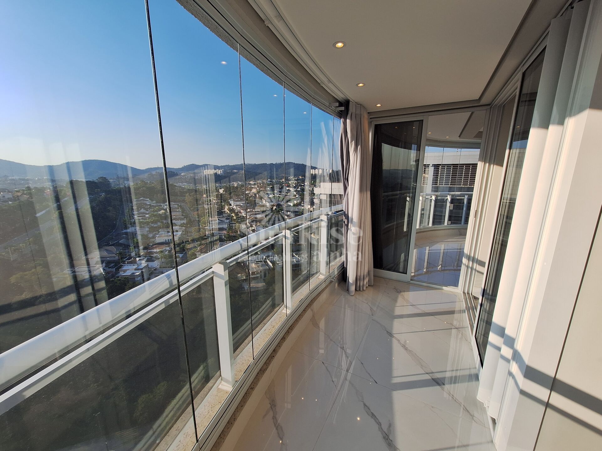 Apartamento para alugar com 2 quartos, 89m² - Foto 14