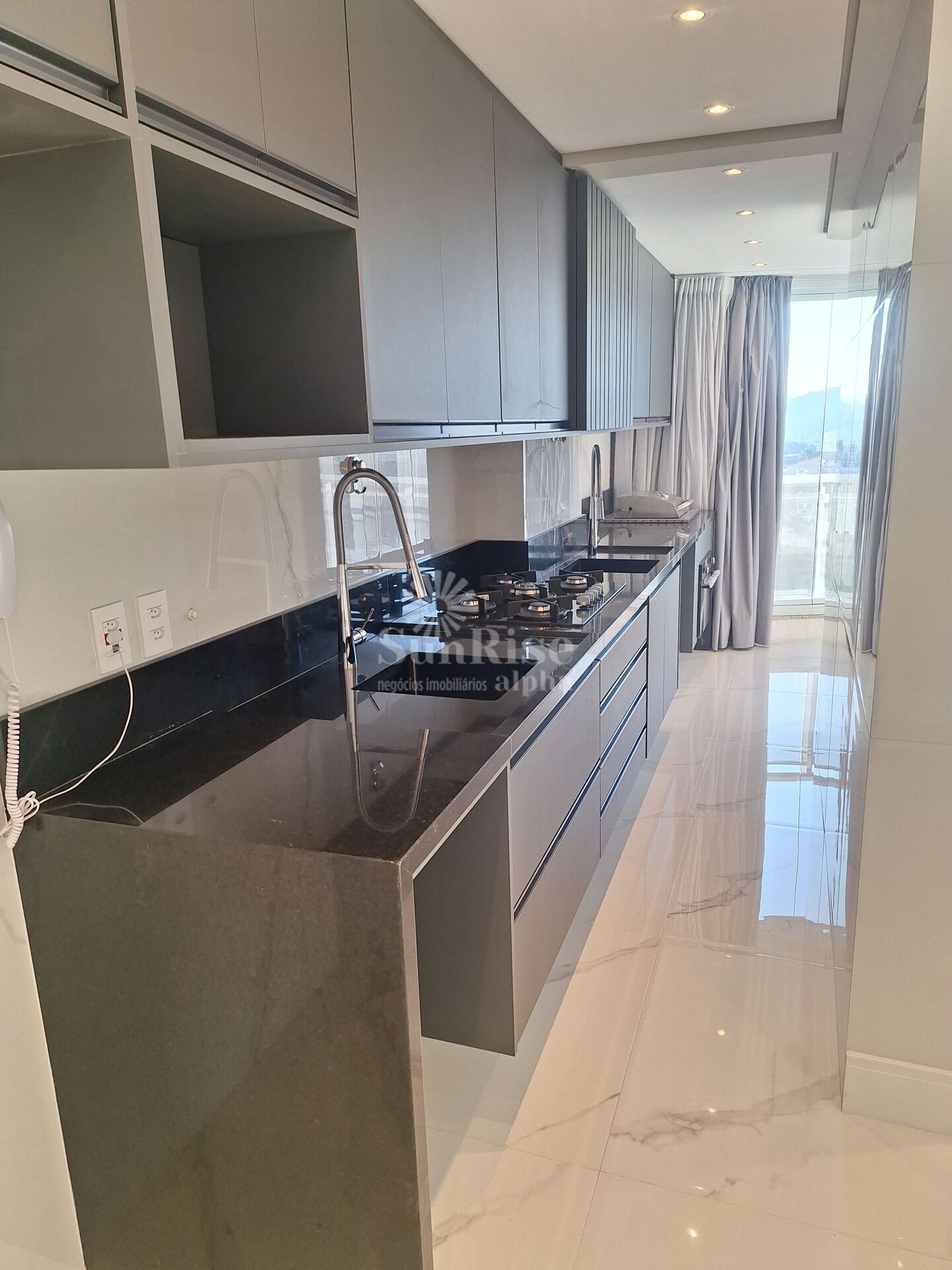 Apartamento para alugar com 2 quartos, 89m² - Foto 2