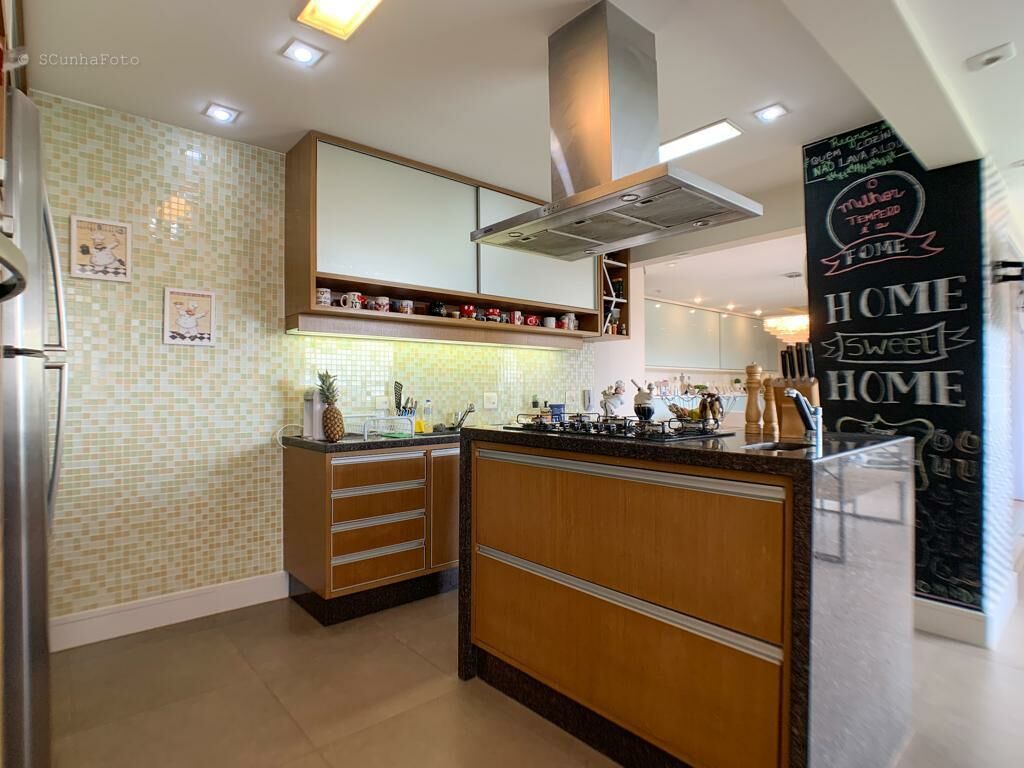 Apartamento, 3 quartos, 196 m² - Foto 2
