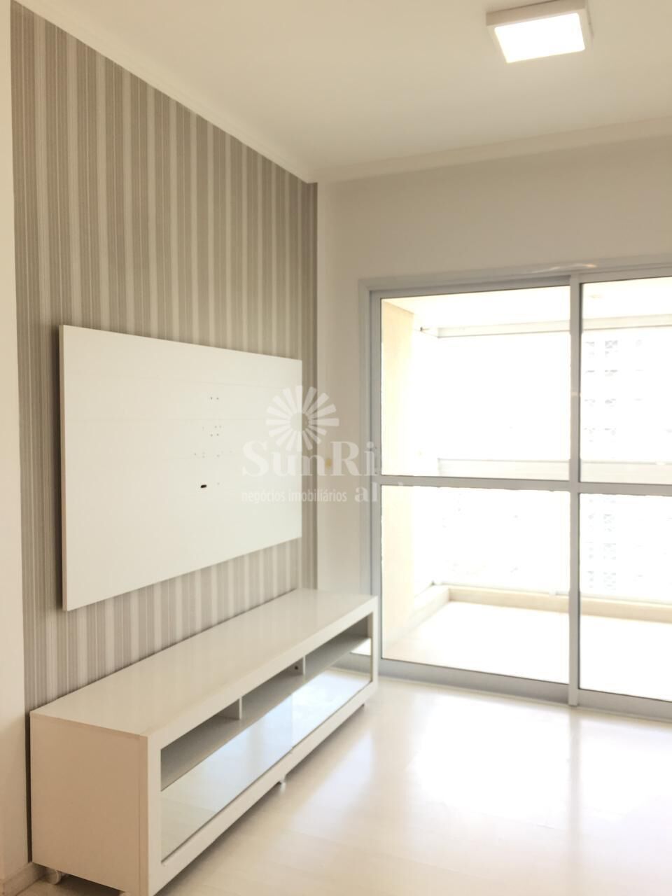 Apartamento para alugar com 2 quartos, 76m² - Foto 2