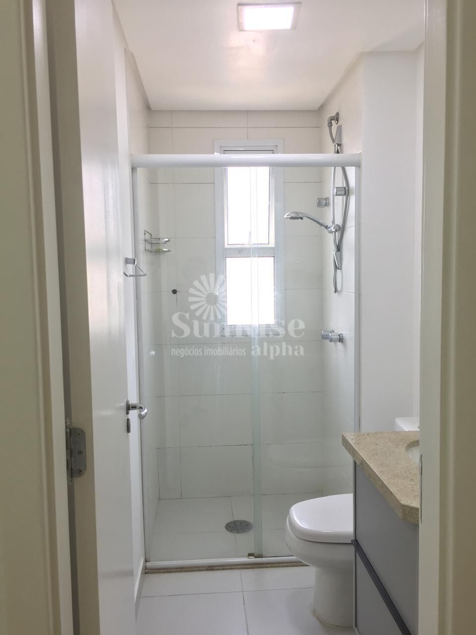 Apartamento para alugar com 2 quartos, 76m² - Foto 4