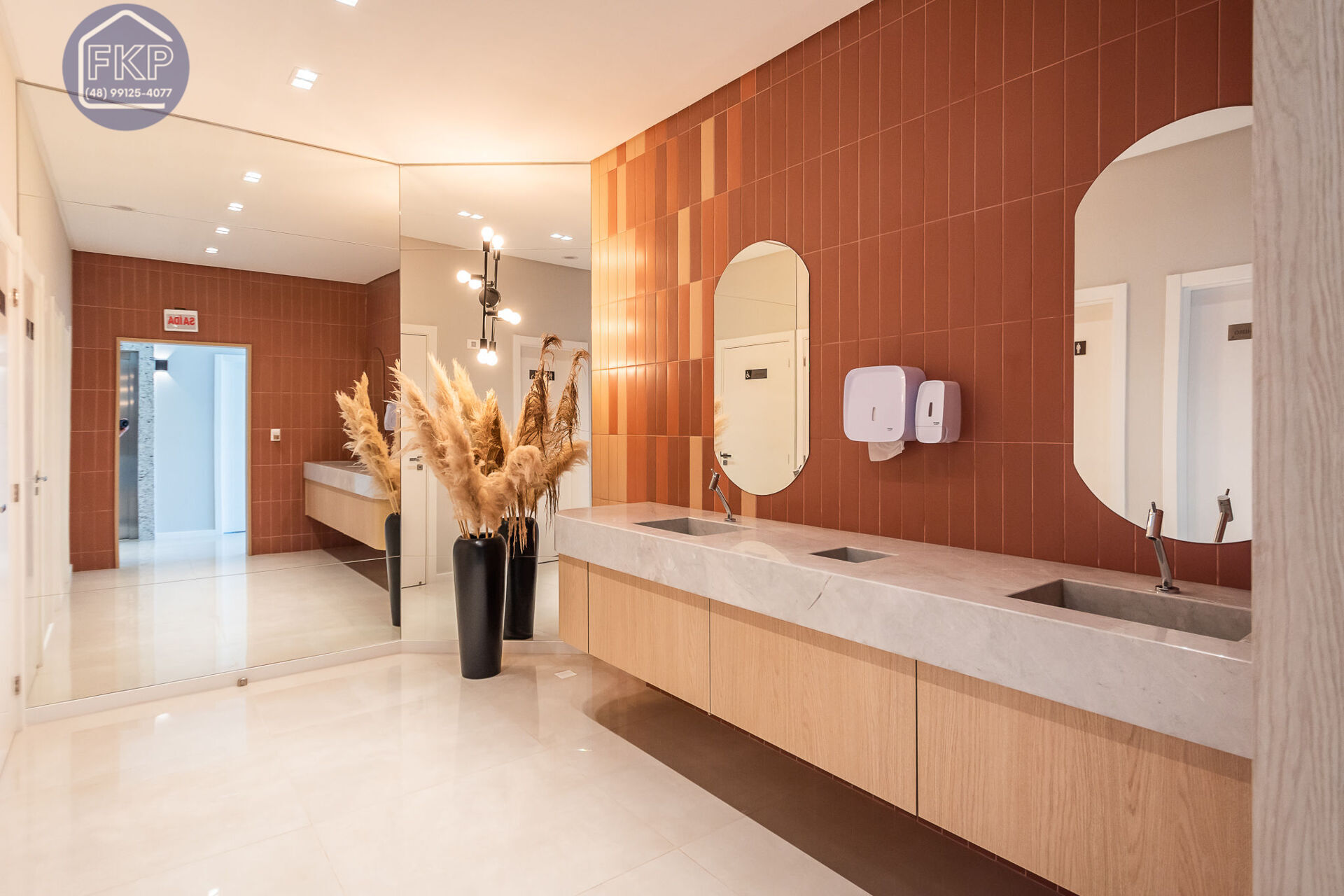 Apartamento à venda com 2 quartos, 73m² - Foto 47