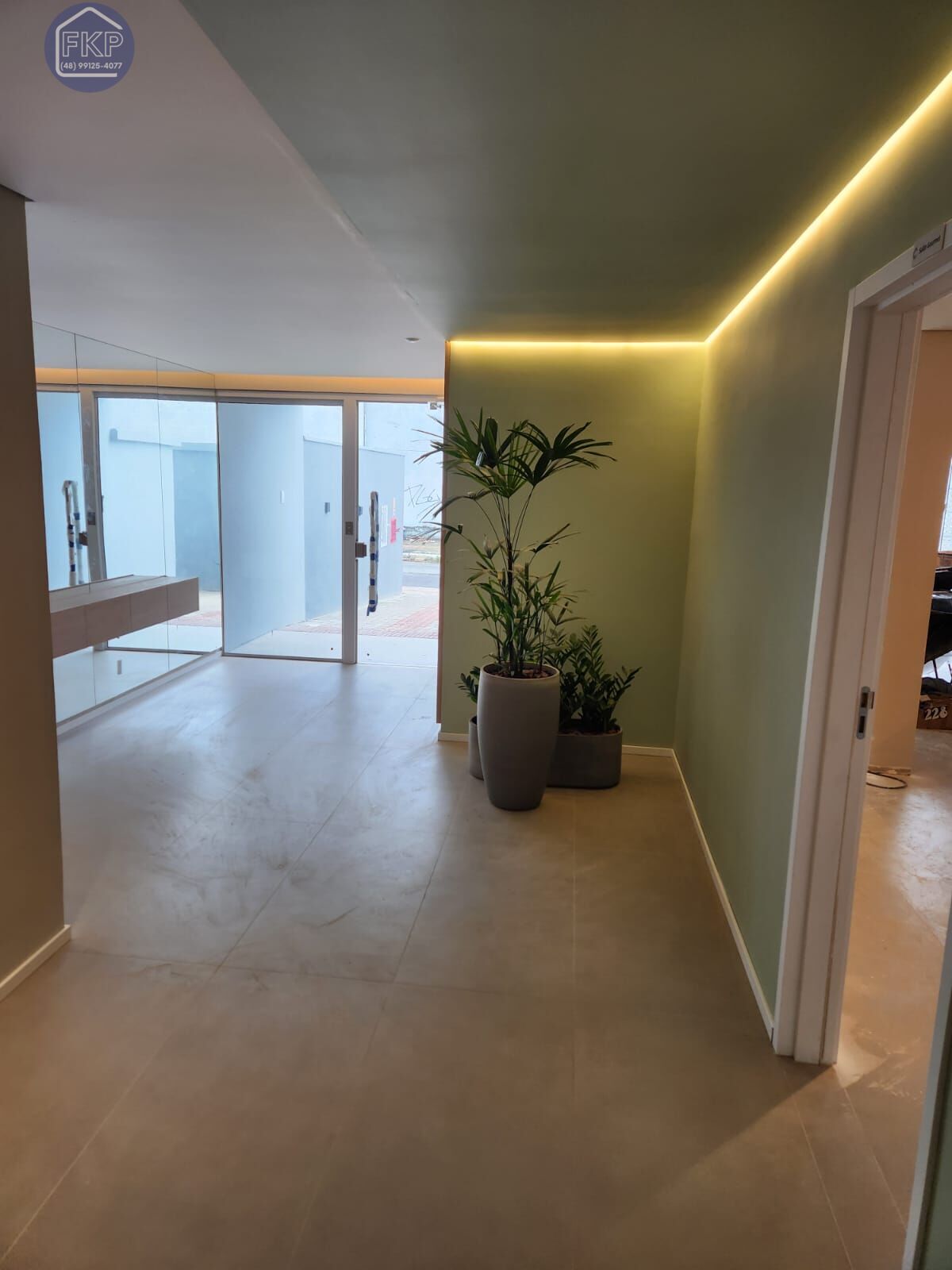 Apartamento à venda com 2 quartos, 61m² - Foto 25