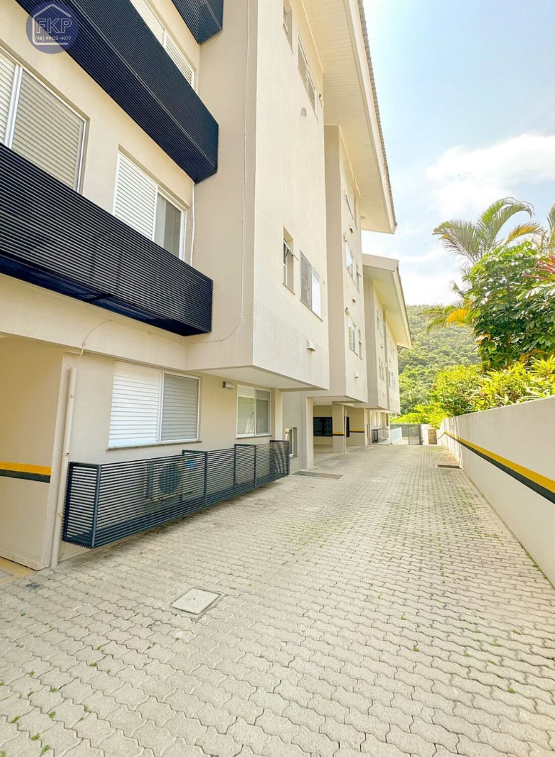 Apartamento à venda com 2 quartos, 77m² - Foto 32