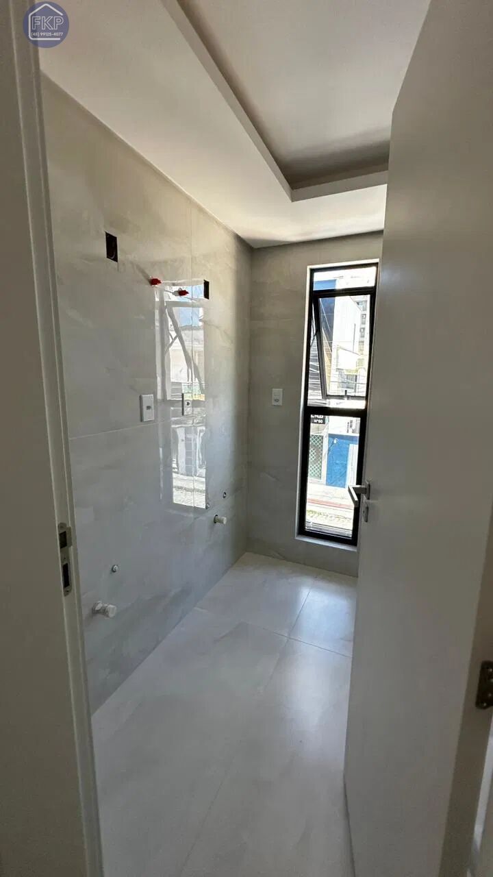 Casa à venda com 3 quartos, 226m² - Foto 22