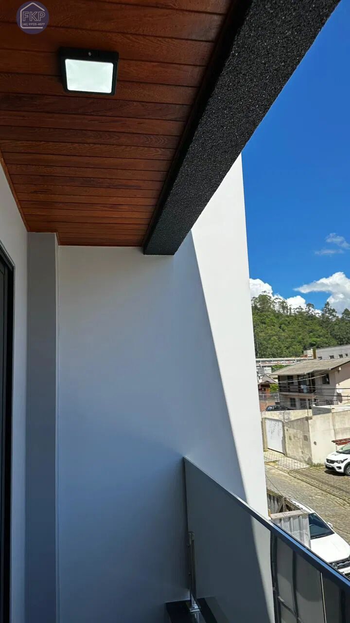 Casa à venda com 3 quartos, 226m² - Foto 18