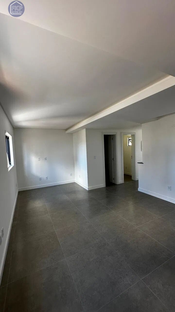 Casa à venda com 3 quartos, 226m² - Foto 28