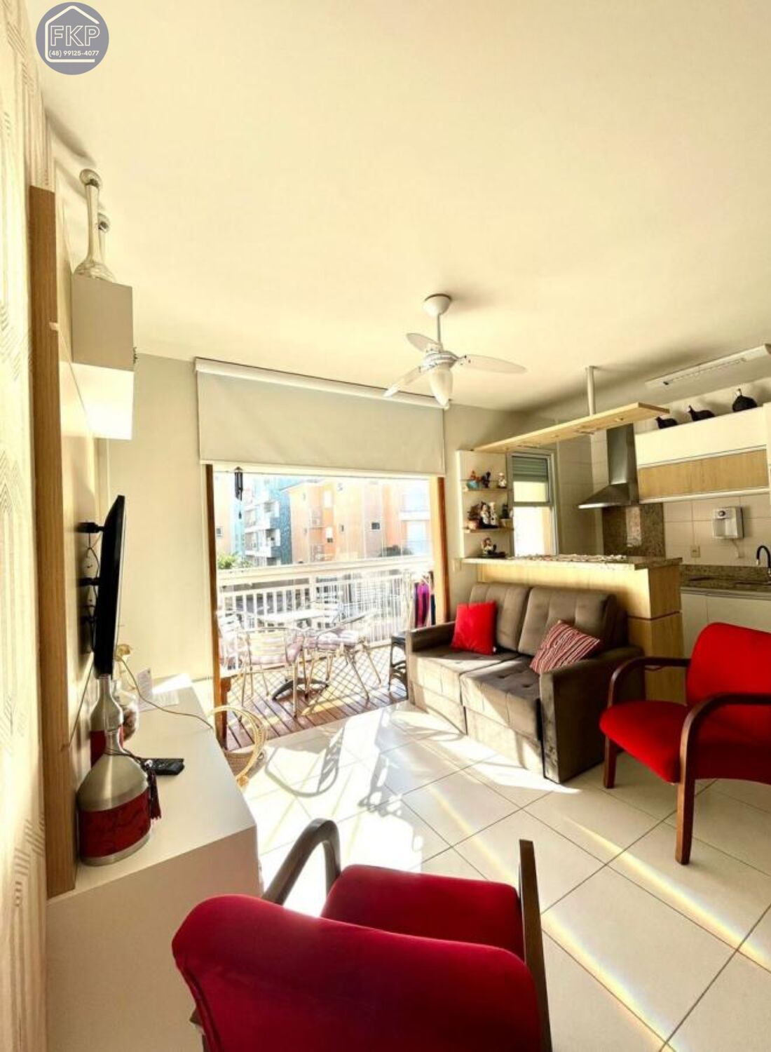 Apartamento à venda com 2 quartos, 72m² - Foto 3