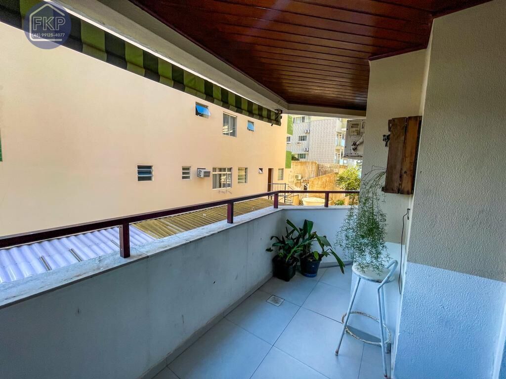 Apartamento à venda com 2 quartos, 75m² - Foto 11