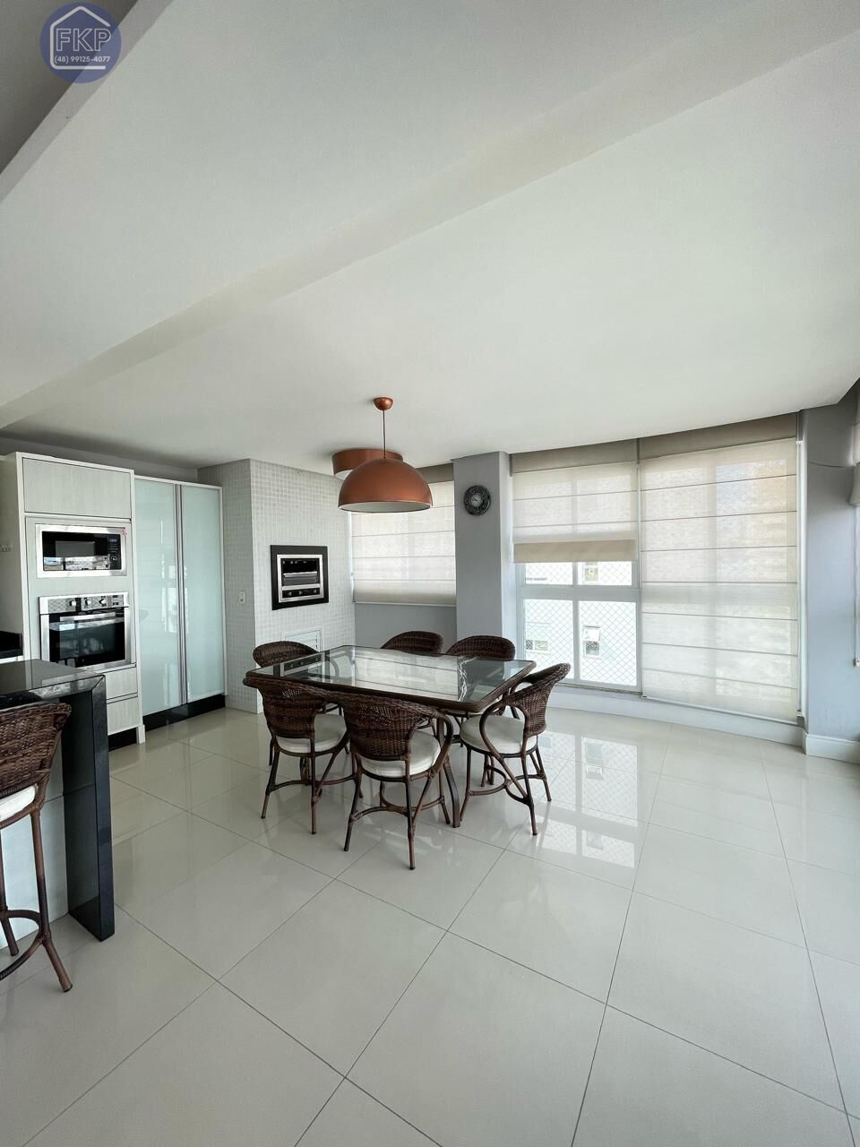 Apartamento para alugar com 3 quartos, 134m² - Foto 2